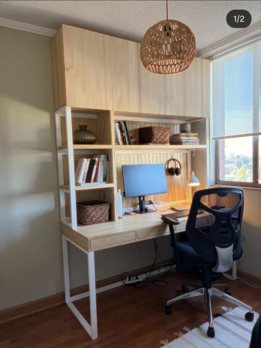 Escritorio y estantería integrada — Taller Rere